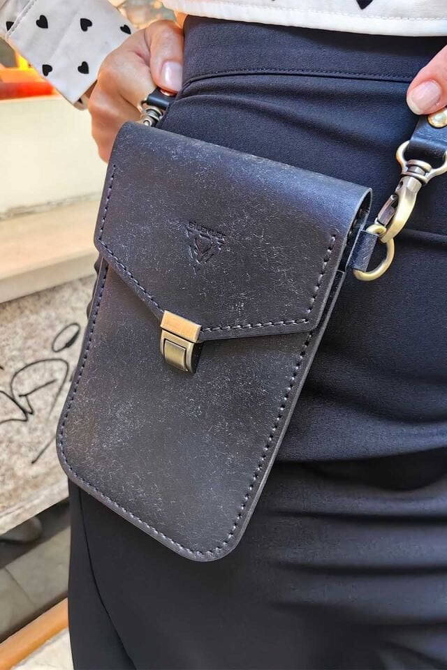 Deri Telefon Çantası Siyah